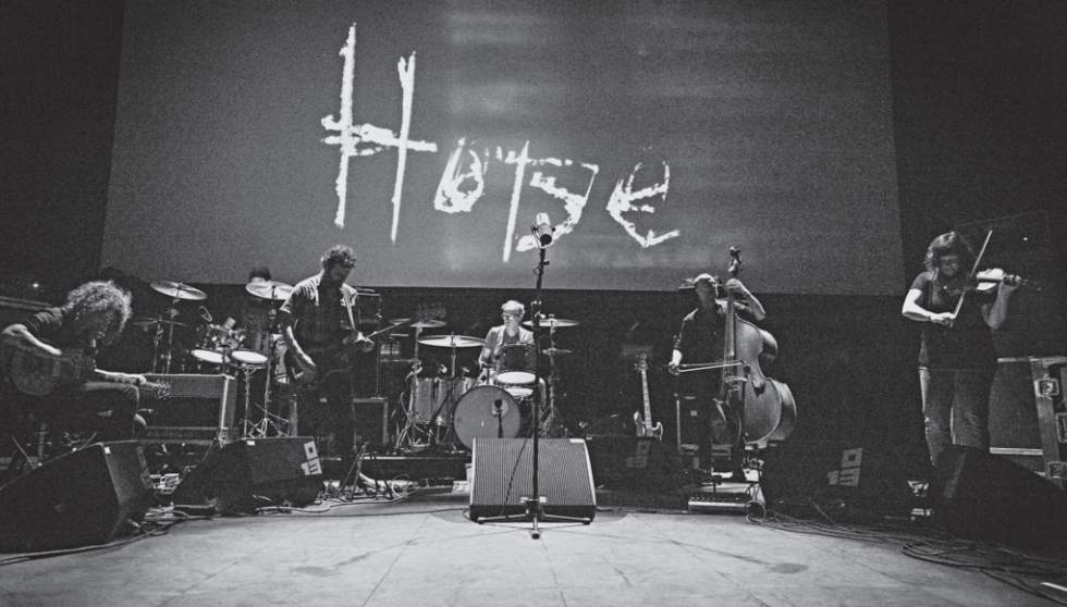 Μια υπερβατική βραδιά με τους Godspeed You! Black Emperor στο FLOYD